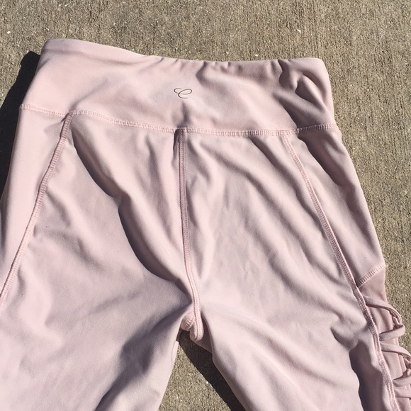 NWOT CALI ACTIVE BABY PINK MESH DETAIL LEGGINGS - Picture 4 of 4